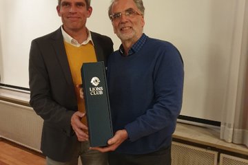 OStA Klaushoffmann (links) mit Präsident Hartmut Lamparter