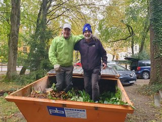 Gartenarbeiten bei MAKS